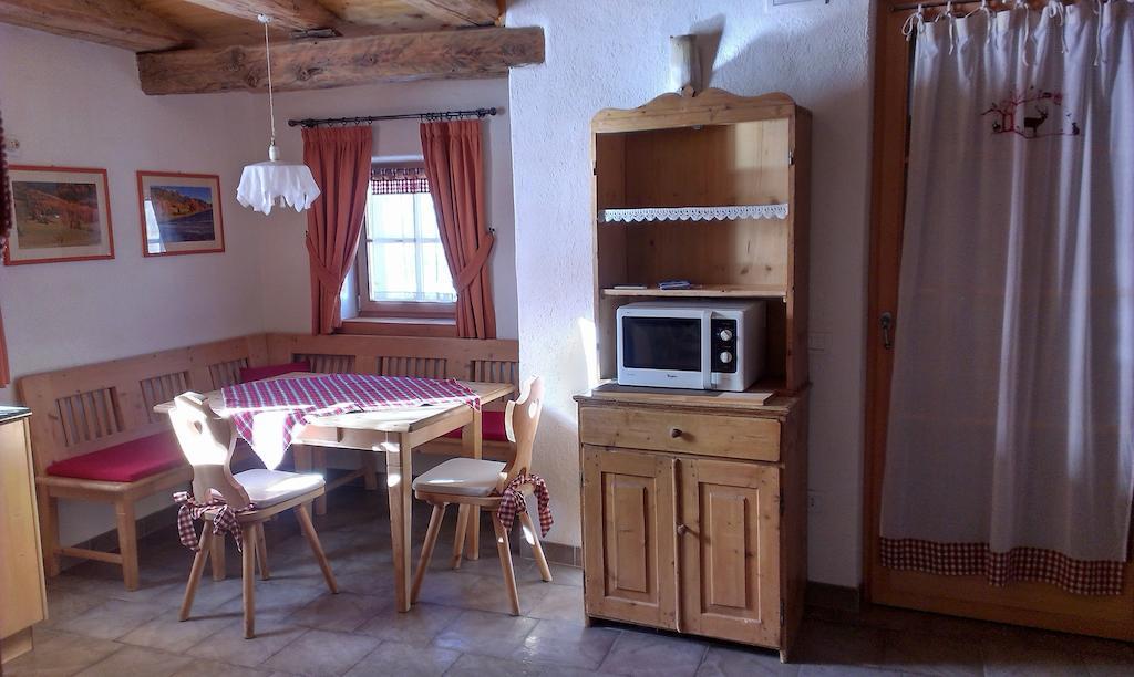 Maso Franceschella Bed & Breakfast Carano  Cameră foto