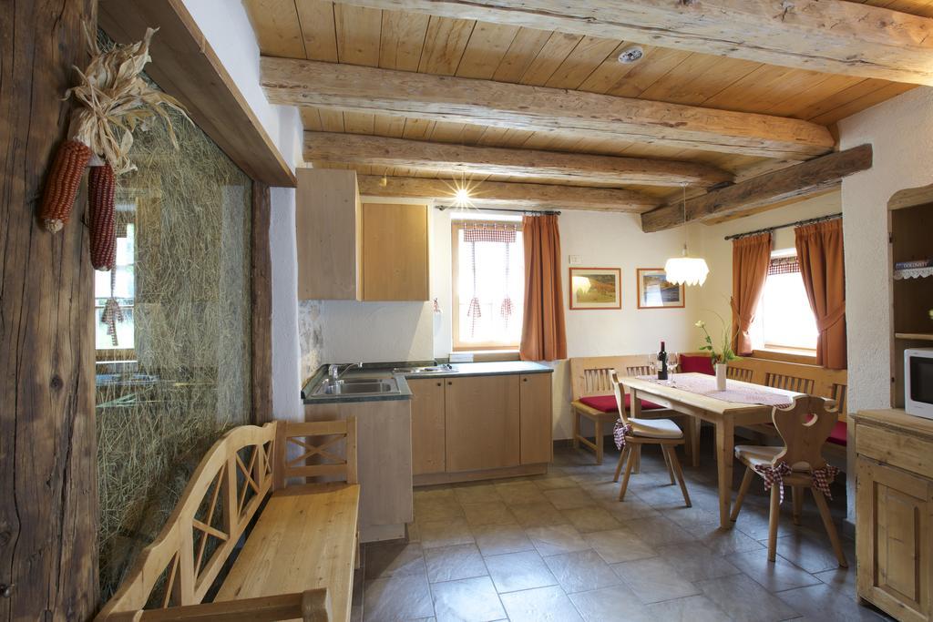 Maso Franceschella Bed & Breakfast Carano  Exterior foto